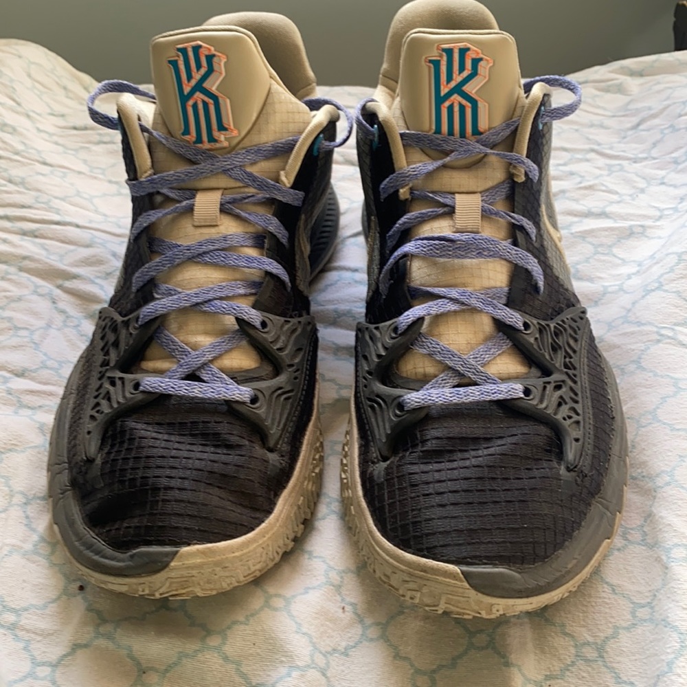 Kylie Low 4